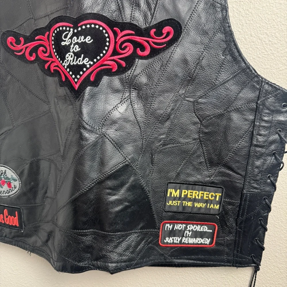 Diamond Plate Buffalo Leather Black Biker Vest with Patches Embroidered Mens XL‎